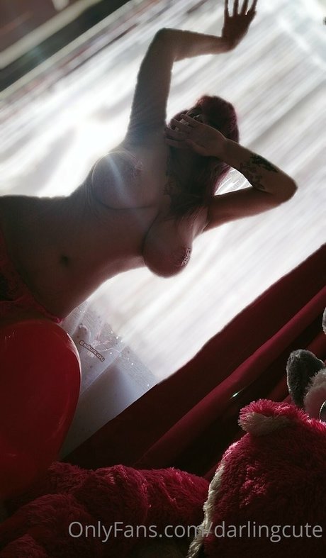 Darling Cute ポルノスター トップ 写真