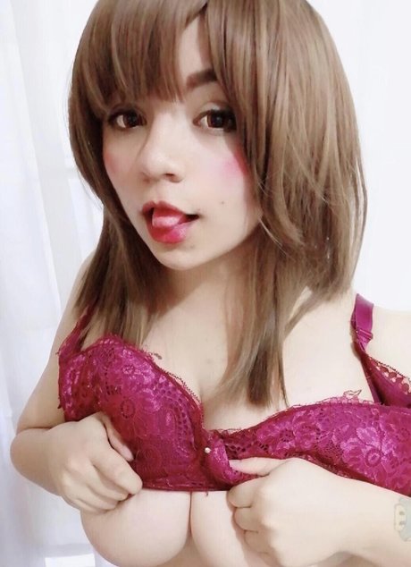 Darling Cute ポルノスター アート ギャラリー