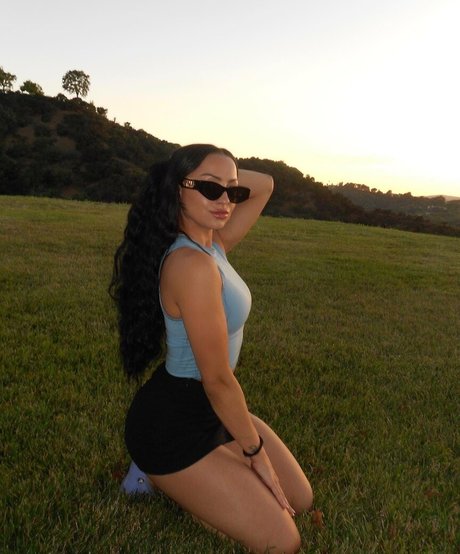 ブラックマジックオンリーファンズ ポルノ 写真