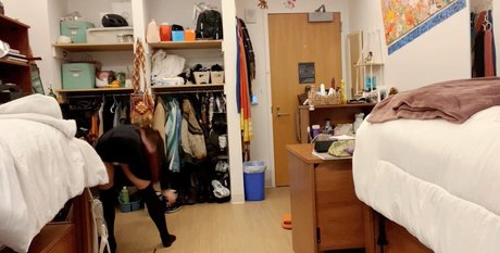 ehmbies 完璧なモデル 写真