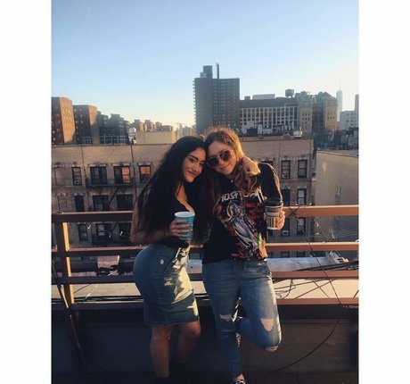 Olivia Hailey ポルノスター 独占 ギャラリー