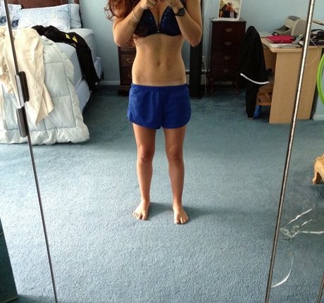 Olivia Hailey 独占ポルノスター ギャラリー