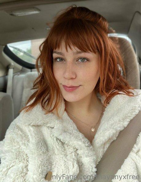 年配の熟女オンリーファンズ エロ 写真