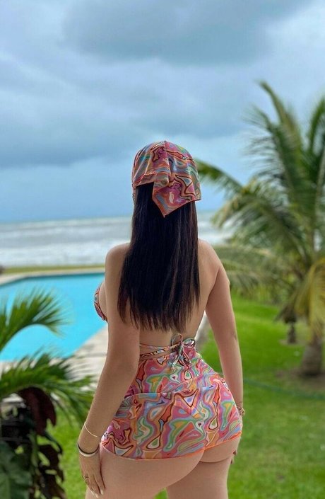 ゲイランジェリーOnlyFans アートポルノ 画像