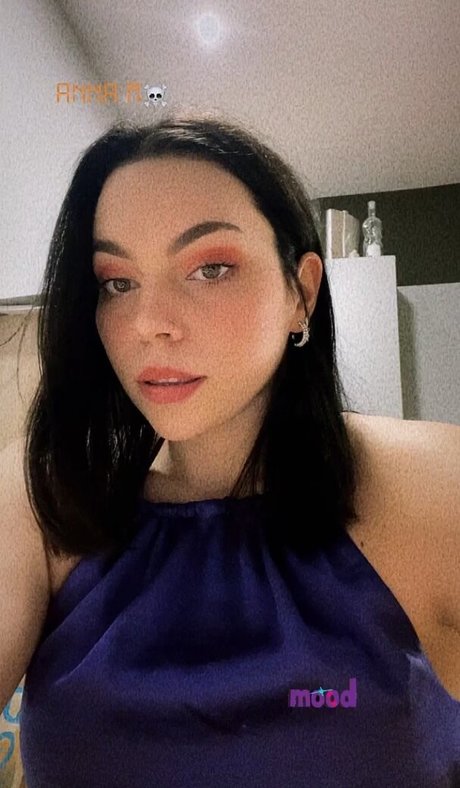 Anna Mungenast 独占女優 写真