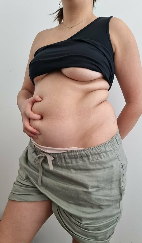 lil cakebaby ヌードモデル ギャラリー