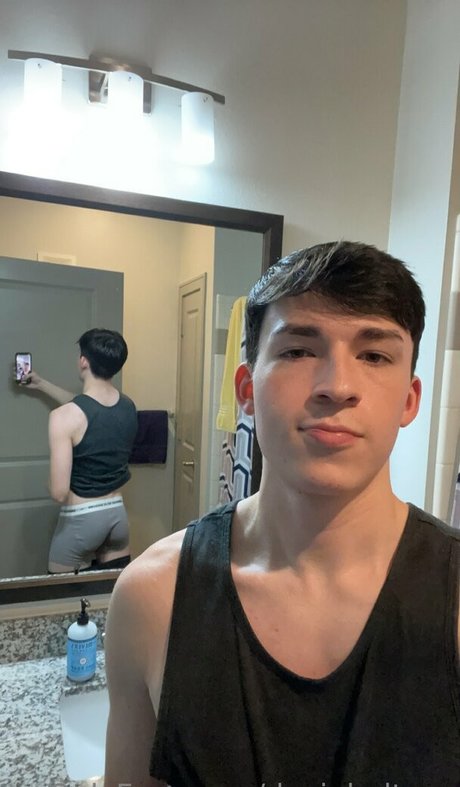 devinholtxxx ヌードのポルノスター 画像