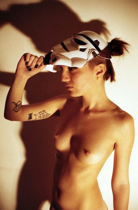 kuuntaraxia ポルノスター ヌード 写真