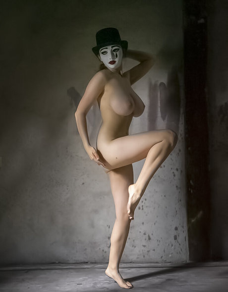 Xlovr 無料のポルノスター 写真