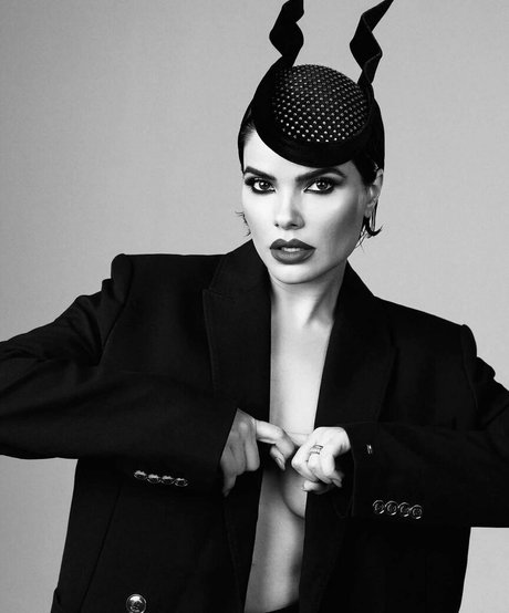 Vanessa Giacomo セクシーなポルノスター 写真