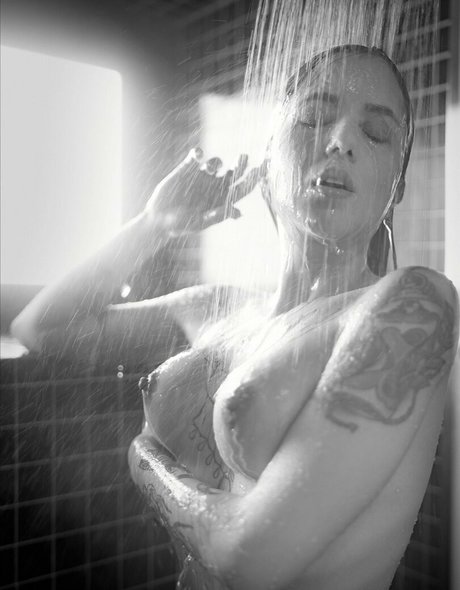 Ana Almeida かわいいスター ギャラリー