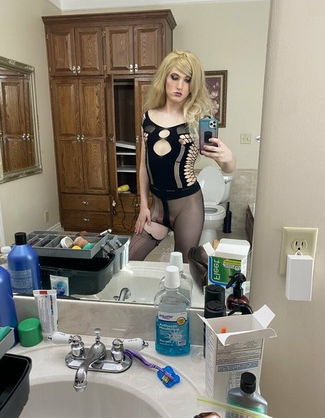 OnlyFansの普及 セクシーxxx ギャラリー