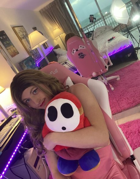 kymmyharper 裸のモデル 画像