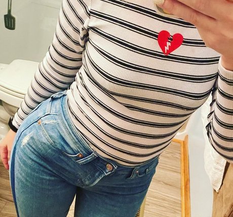 50歳のOnlyFans ホットセクシー 画像