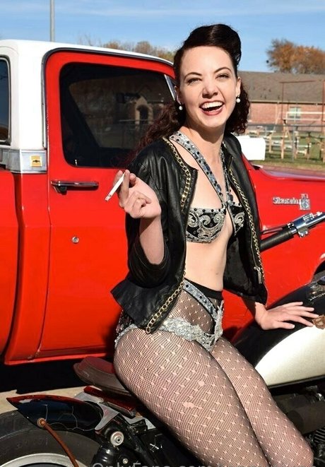 jonnynjune ポルノスター トップ 写真