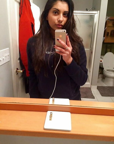 Iman Moosa 無料モデル 写真