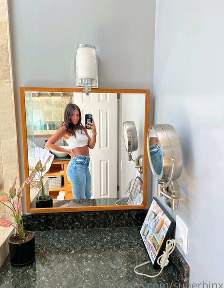 Superbinx 素敵なモデル 画像