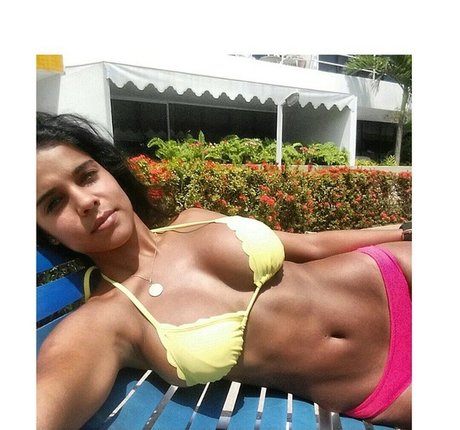 巨乳ブルネットオンリーファンズ ホットセクシー 写真