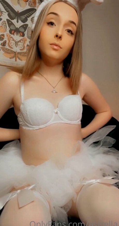 Astrella Rae 無料のスター 写真