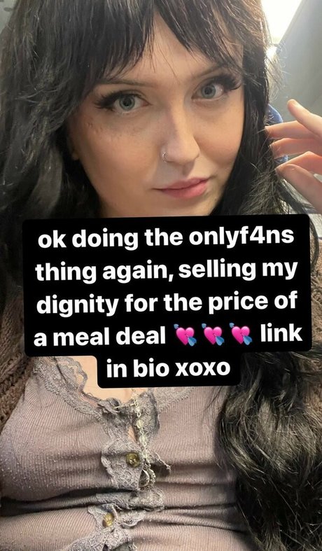 Faye Mikah 最高のスター アーカイブ