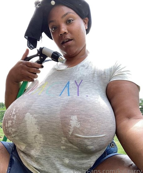 潮吹きオーガズムOnlyFans ホット裸 写真