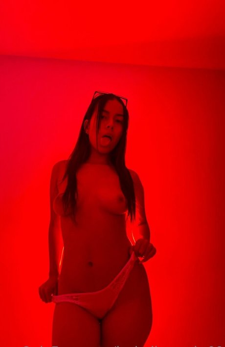 巨乳 パイズリ OnlyFans 無料xxx 画像