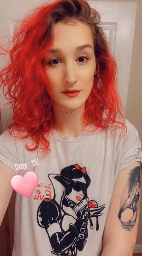 Jadez エロティックなモデル 写真