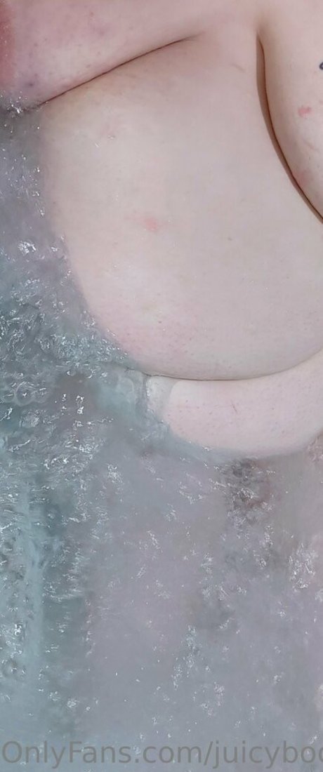 巨乳義母OnlyFans 無料 画像