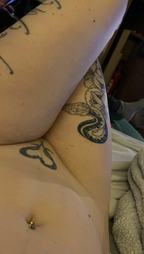 巨大なペニスオンリーファンズ ホットxxx 画像