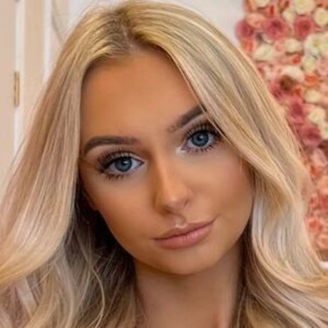 Mimi malthouse エロティックなモデル 画像