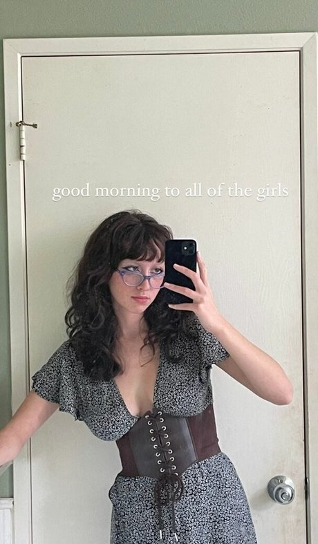 クーガーオンリーファンズ 美しい 画像