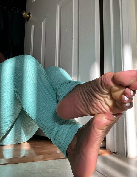 自然な赤毛のオンリーファンズ アートヌード 写真