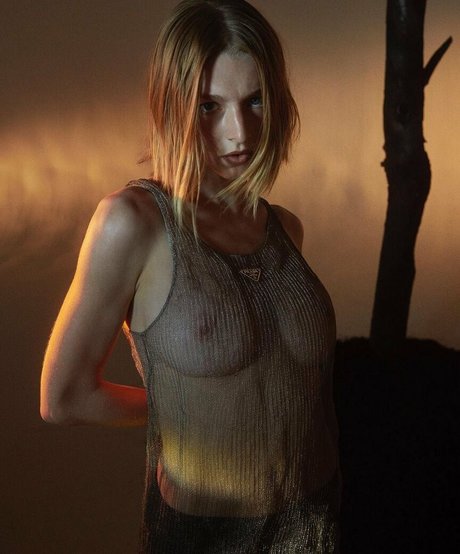 Hunter Schafer 美しいモデル 写真