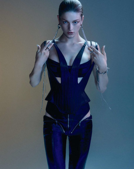Hunter Schafer 裸モデル 写真
