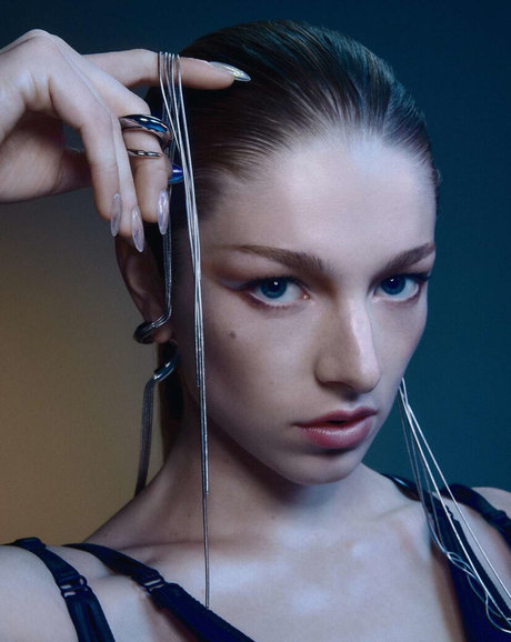 Hunter Schafer 完璧なポルノスター 画像