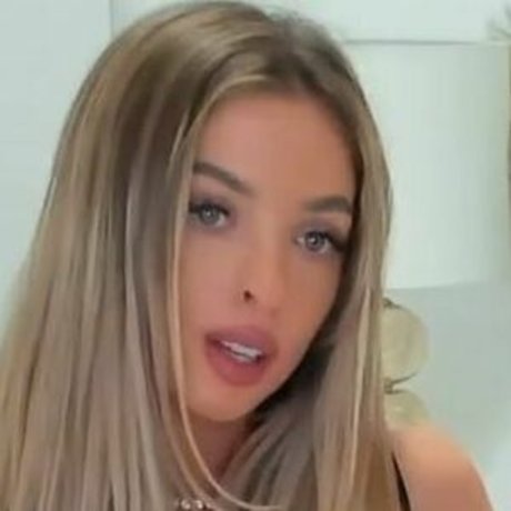 Luakathiaa ポルノスター ギャラリー