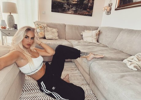 lee hart xx ホットなポルノスター 写真