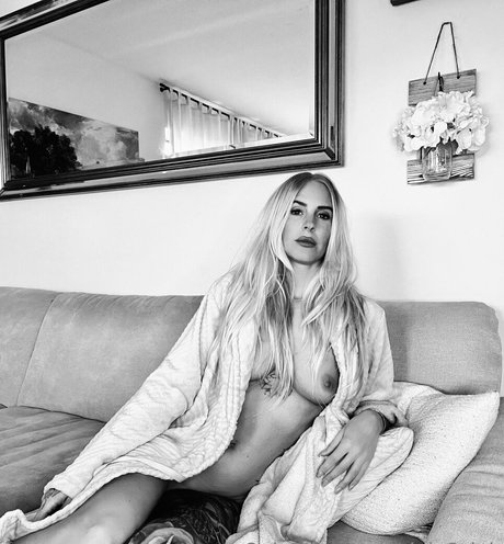 lee hart xx 独占スター 画像