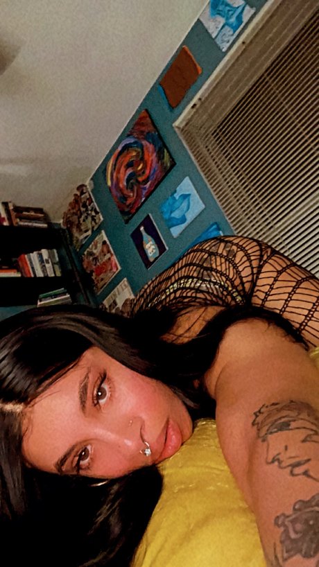 Unicorns Exist アート女優 写真