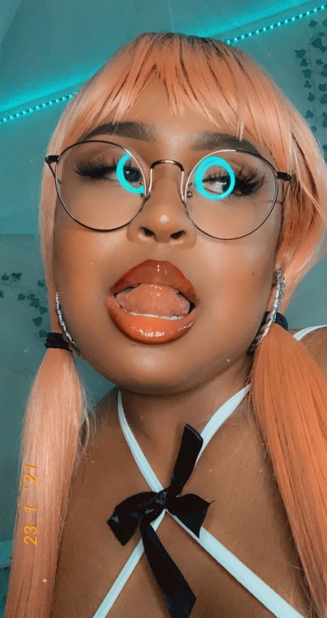 Sonya Syn 無料モデル 画像