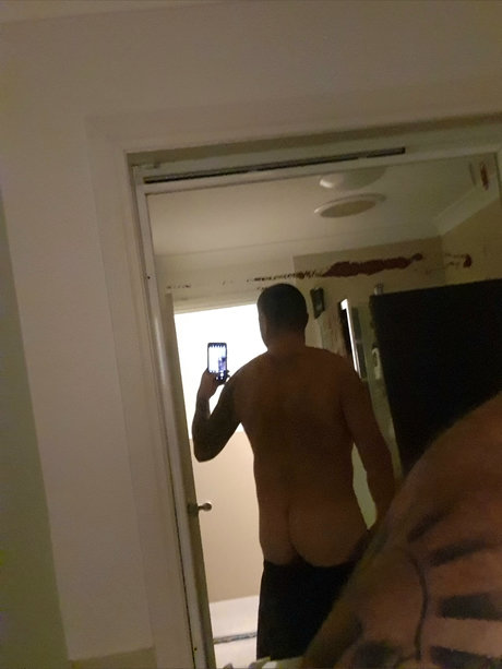 BBC売春婦OnlyFans ホットヌード 画像