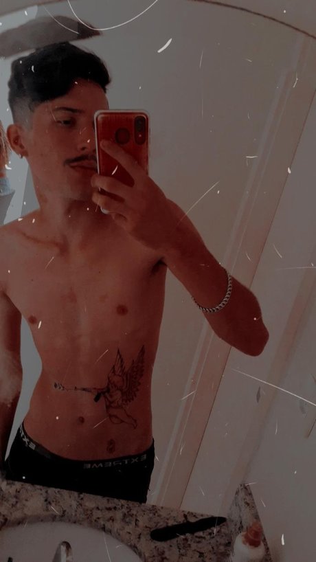 Ryan Carlos Oliveira アダルトモデル 画像