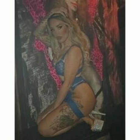 Lou louise ポルノスター 独占 画像