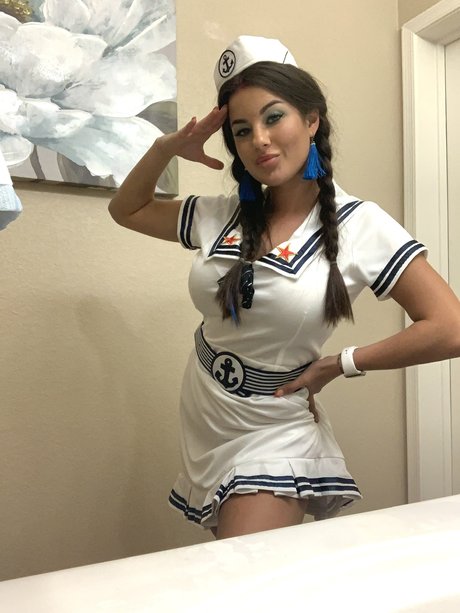 JOIアジアンOnlyFans セクシー裸 写真