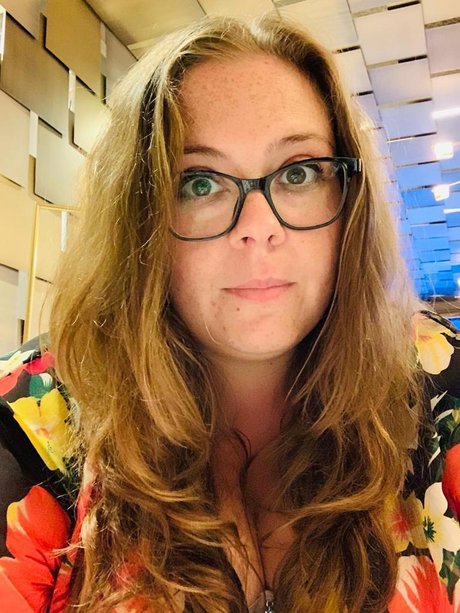 Bellatrix curve ポルノスター 写真