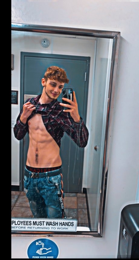 Taylor Miller 素敵なモデル ギャラリー