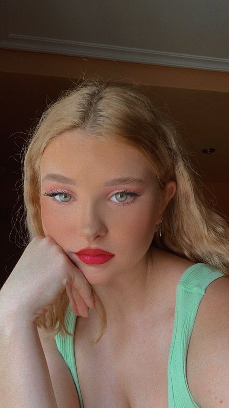 diana klius 美しいポルノスター ギャラリー