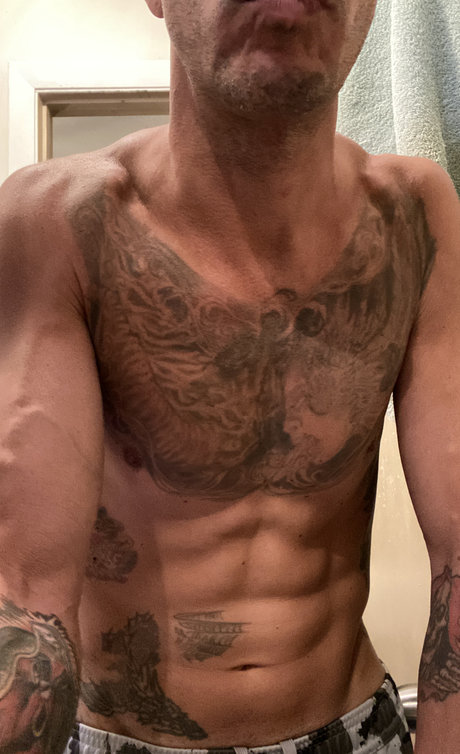 Anthony 305 高品質女優 写真