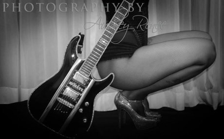 Mi Moon xxxスター 画像