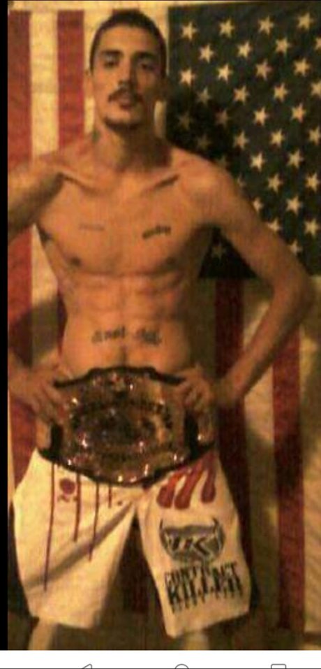 Kenny Foster 美しいスター 写真